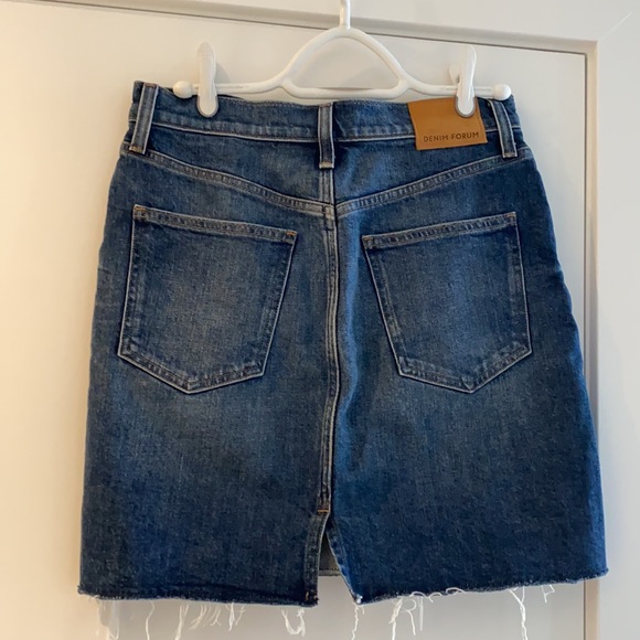 SOLD: Denim Forum mini jean skirt - Picture 2 of 4
